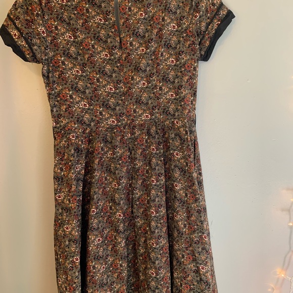 Eshakti Retro-Inspired Olive Floral Midi Short-Sleeve Dress, Size 12/L - Picture 2 of 5